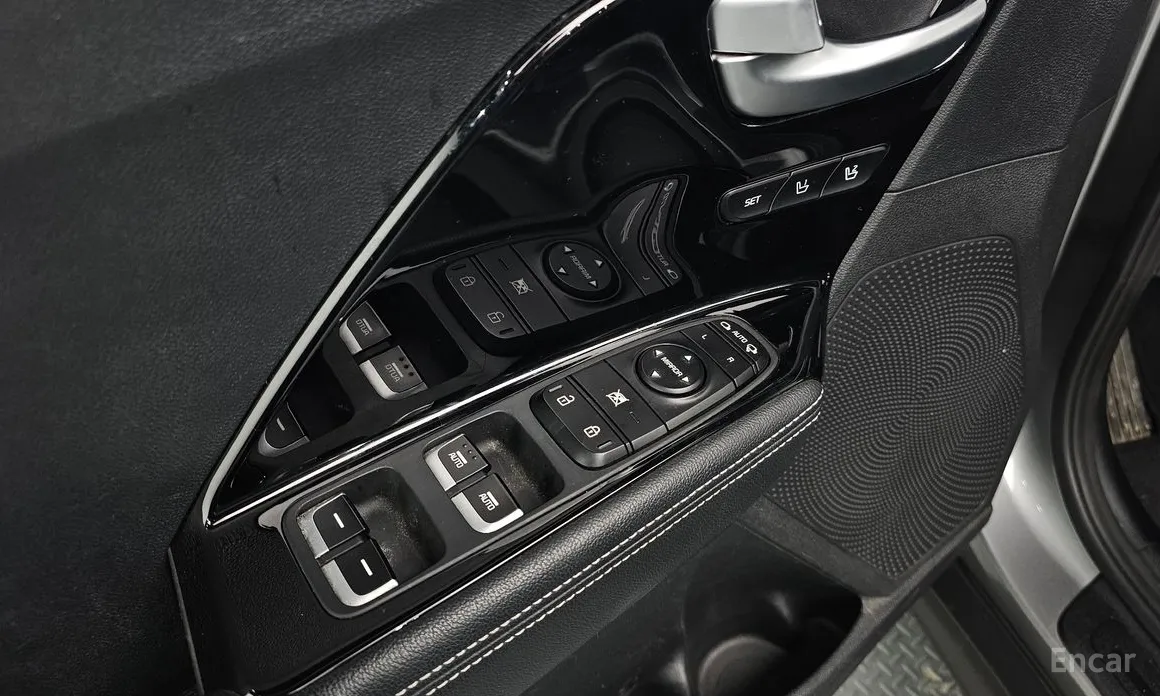 Фото 17 - Kia Niro