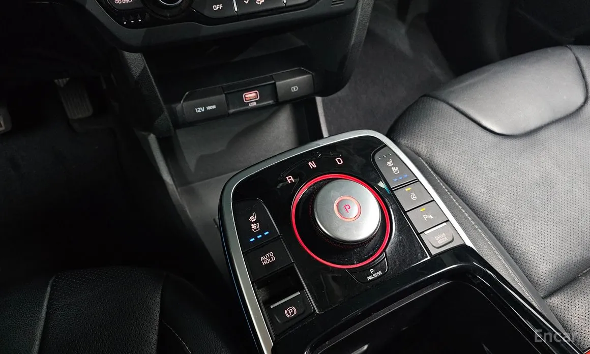 Фото 9 - Kia Niro