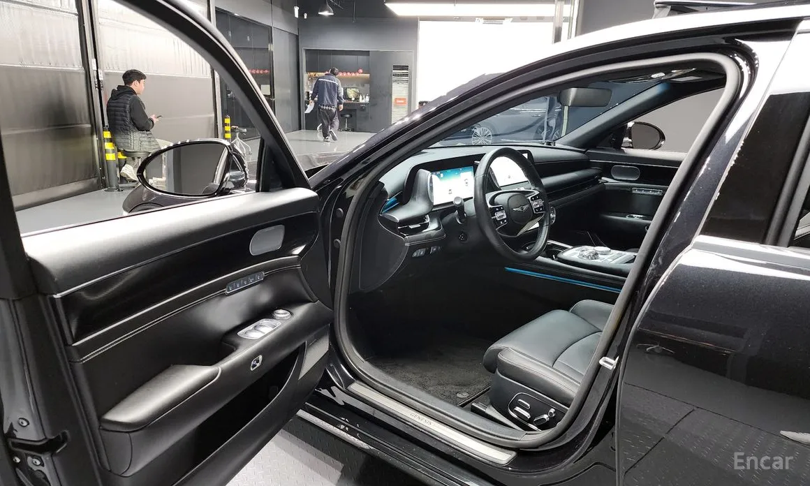 Фото 10 - Genesis G90