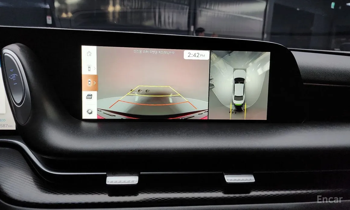 Фото 15 - Genesis G90