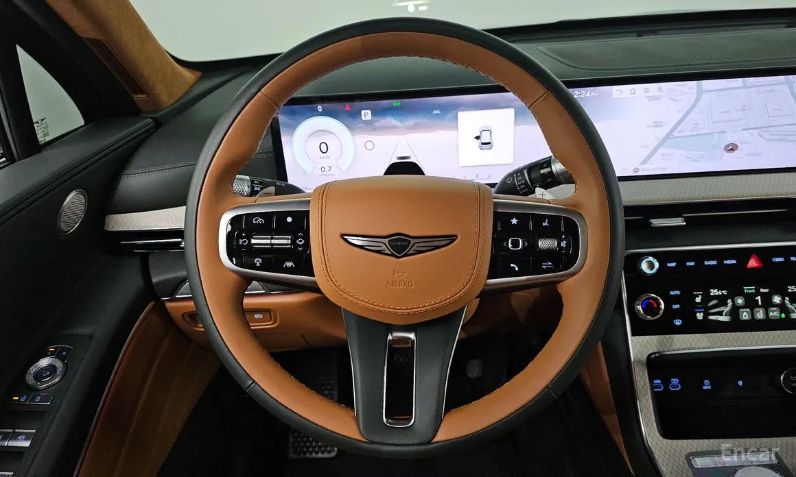 Фото 13 - Genesis GV80