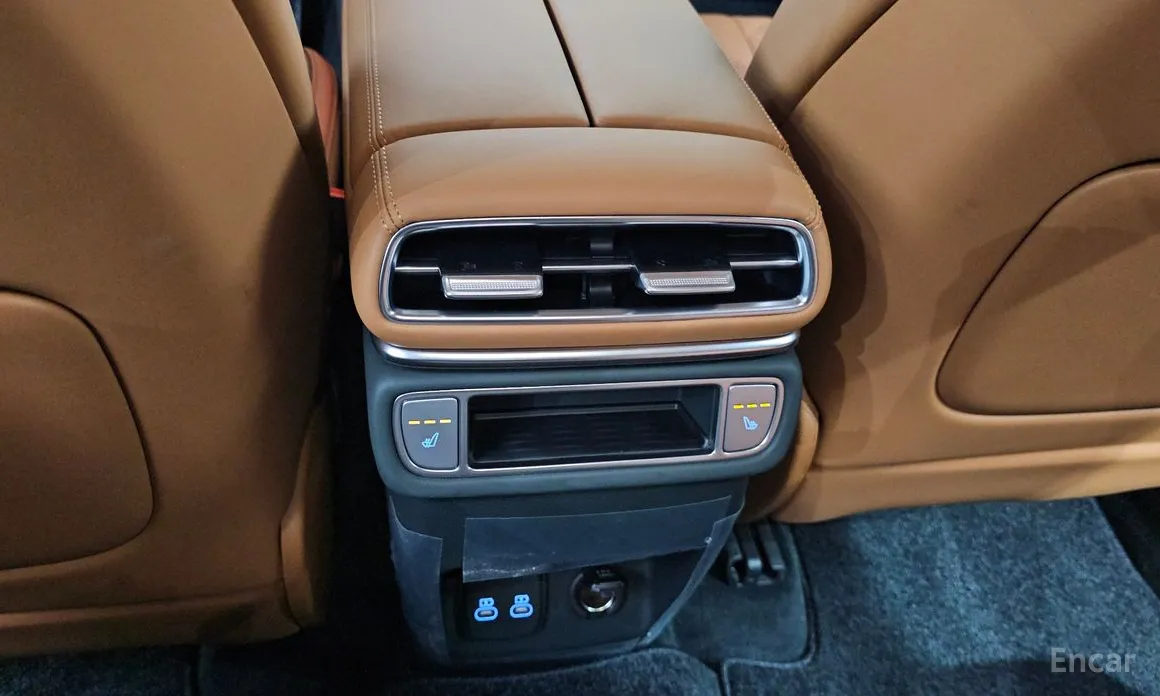 Фото 19 - Genesis GV80