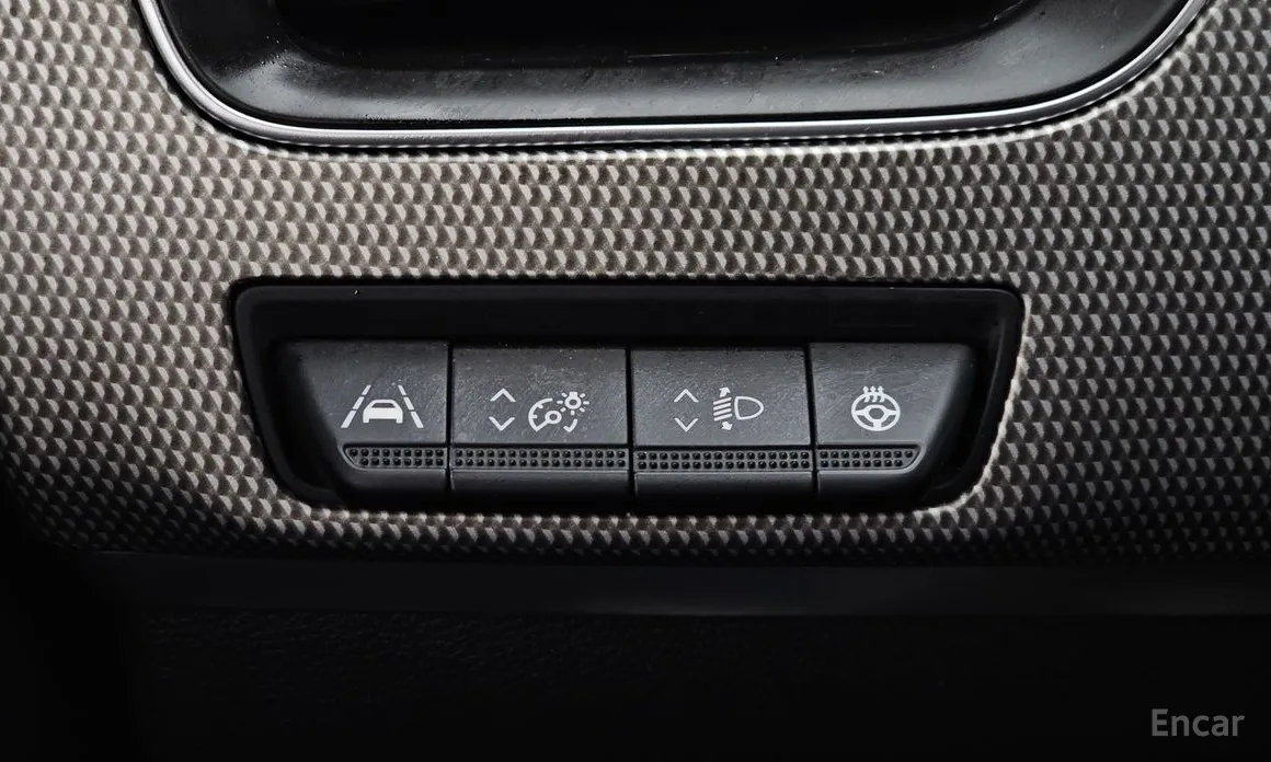 Фото 18 - Renault XM3