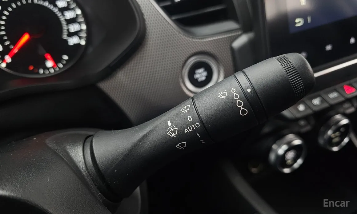 Фото 19 - Renault XM3