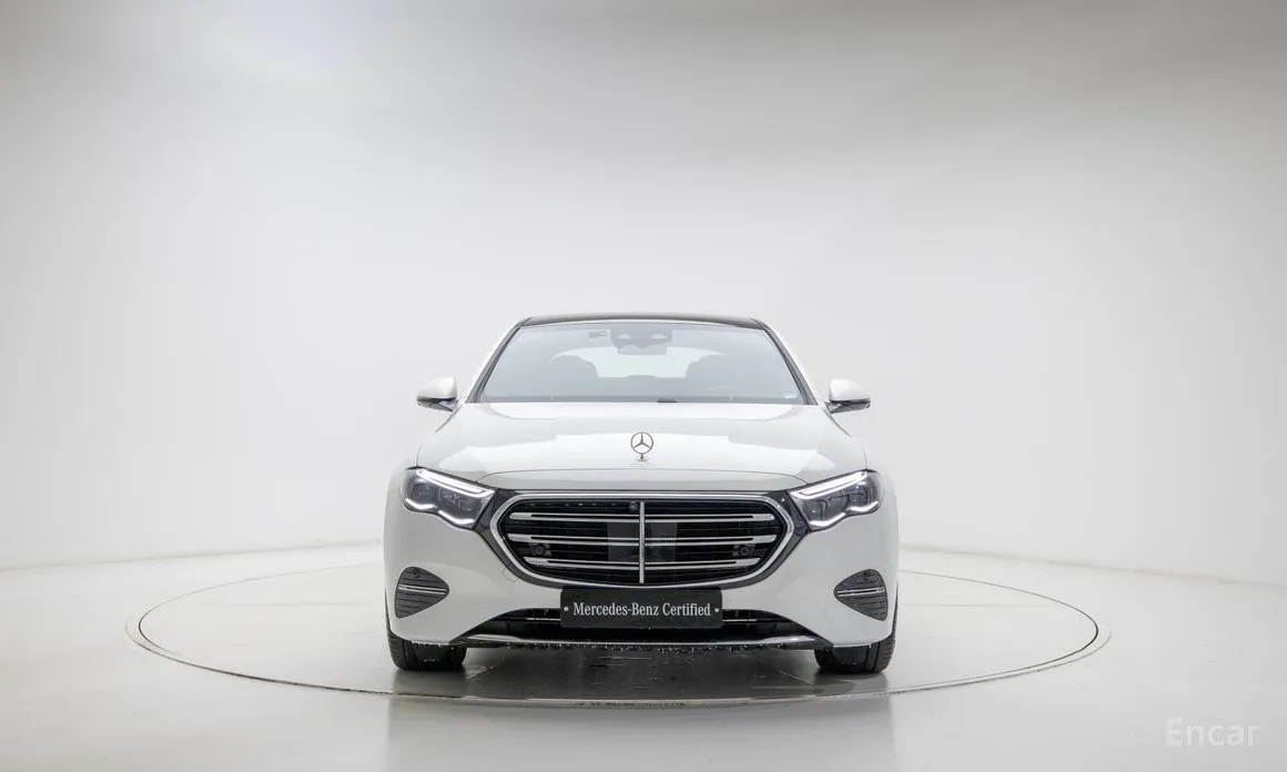 Фото 3 - Mercedes-Benz E-Class