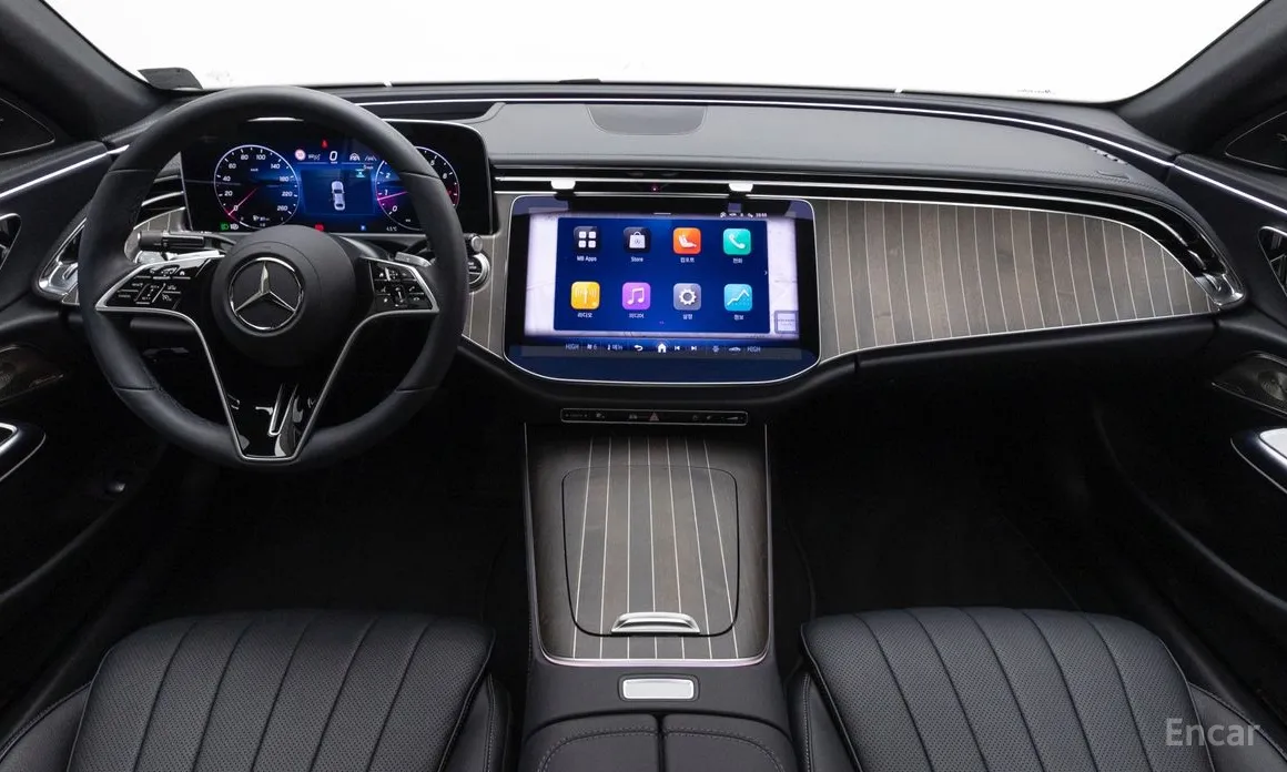 Фото 7 - Mercedes-Benz E-Class