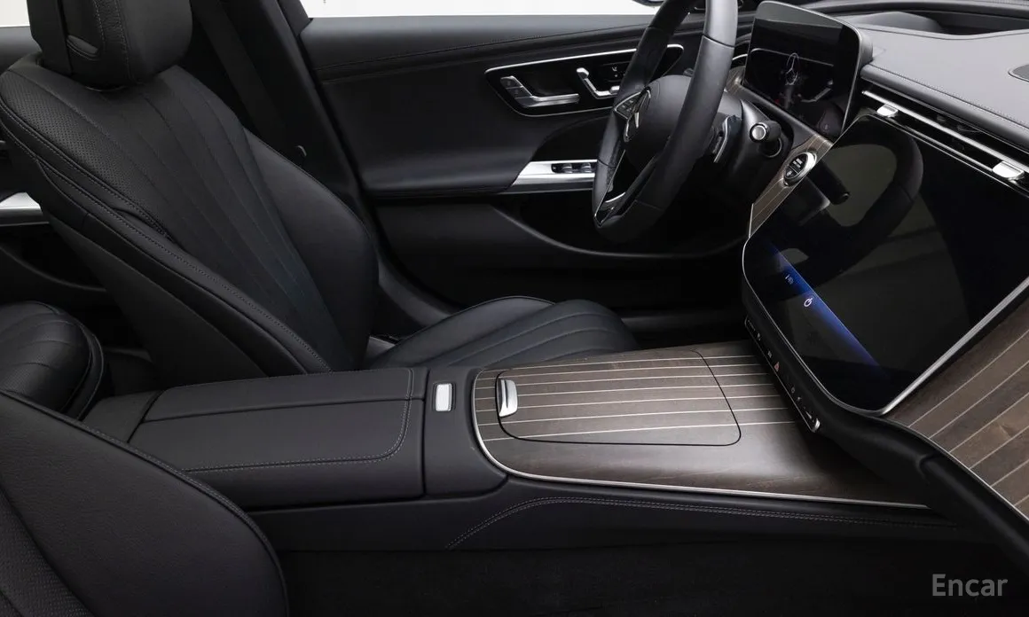 Фото 9 - Mercedes-Benz E-Class