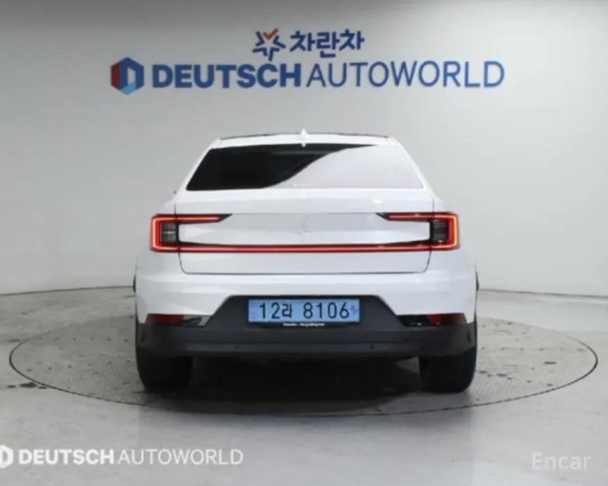 Фото 4 - Polestar 2