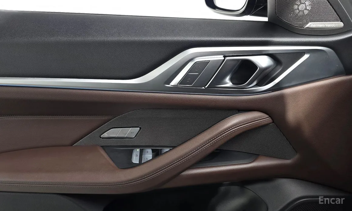 Фото 18 - BMW i4