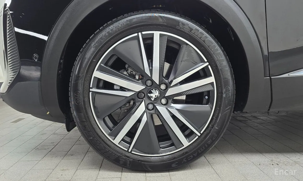 Фото 5 - Peugeot 5008