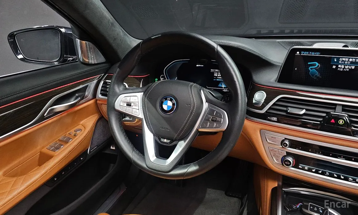 Фото 13 - BMW 7 Series