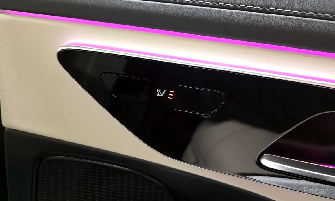 Фото 19 - Mercedes-Benz E-Class