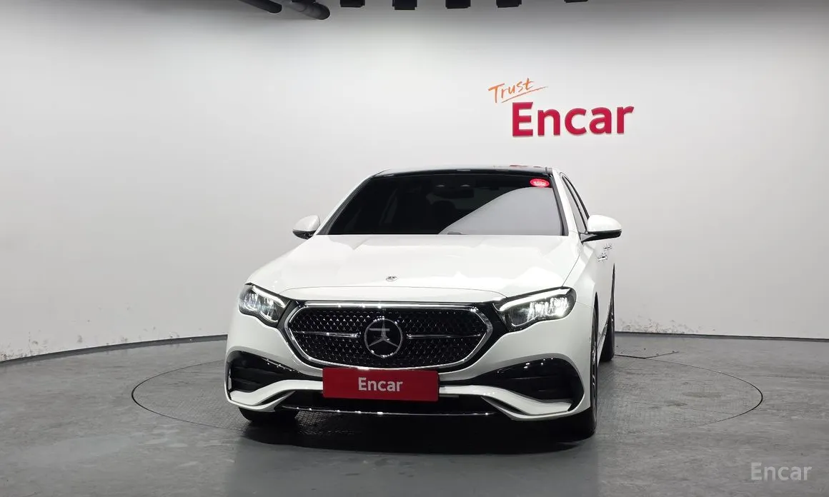 Фото 3 - Mercedes-Benz E-Class