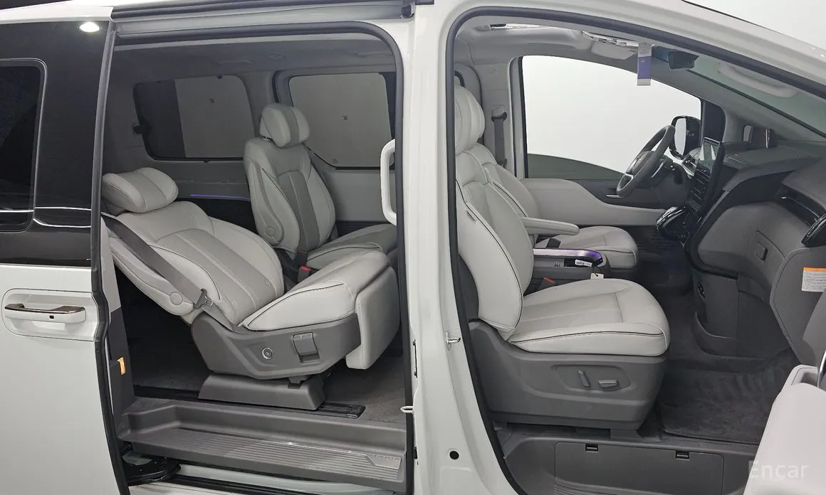 Фото 11 - Hyundai Staria