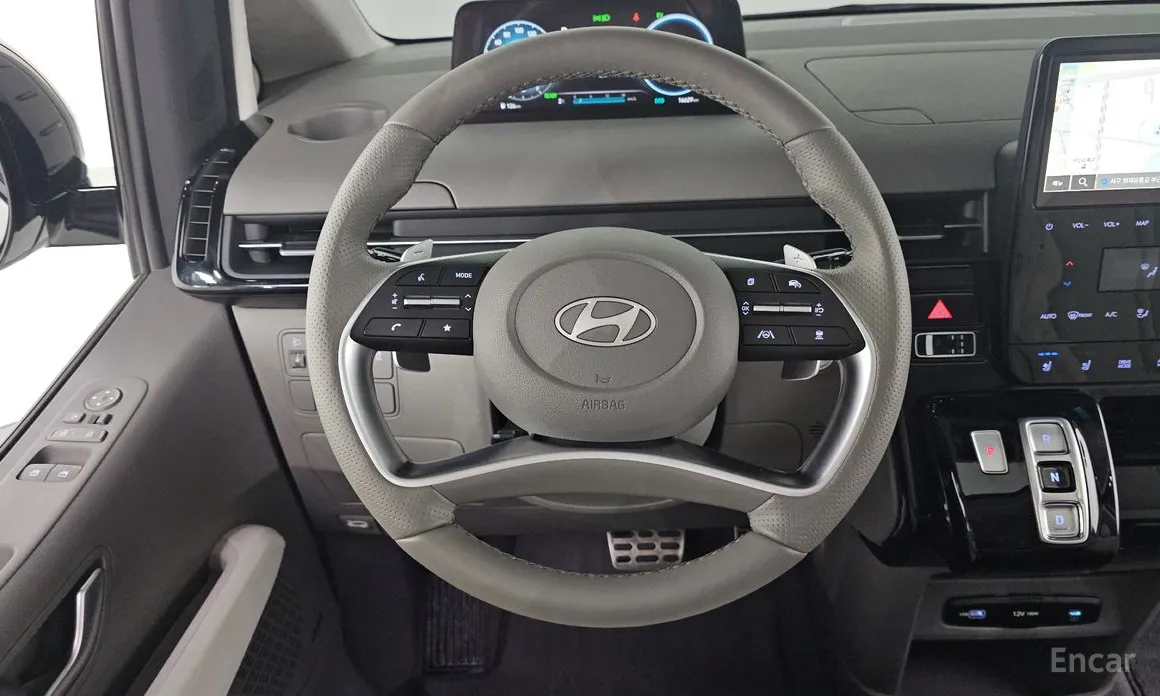 Фото 13 - Hyundai Staria