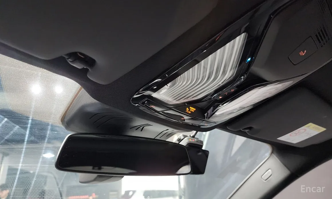 Фото 19 - BMW i4