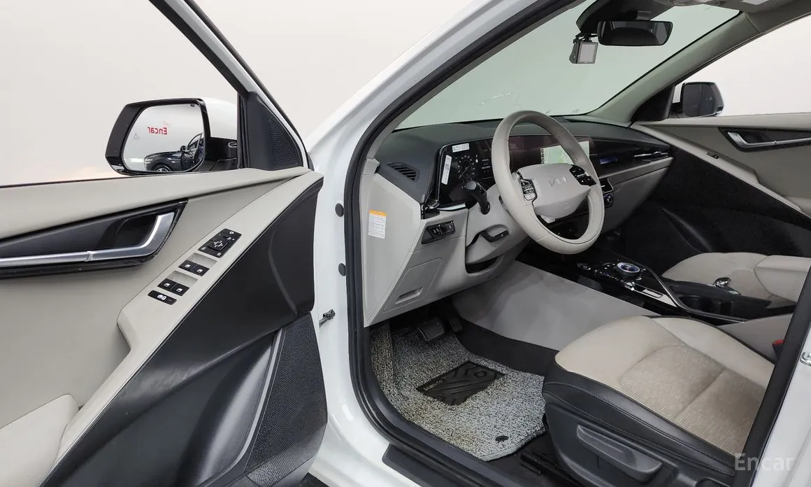 Фото 10 - Kia Niro