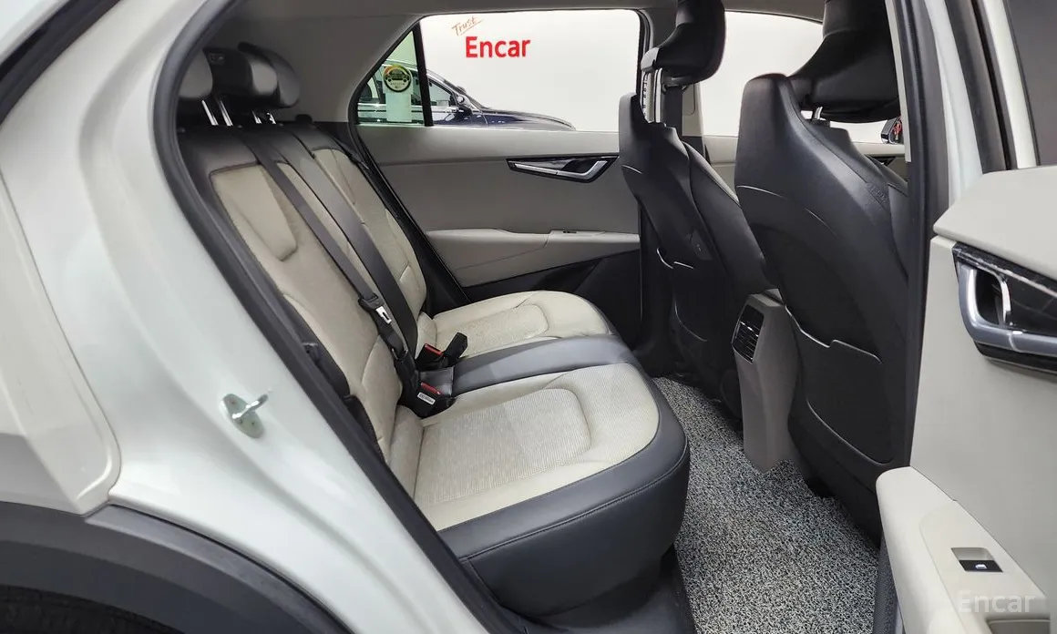 Фото 13 - Kia Niro