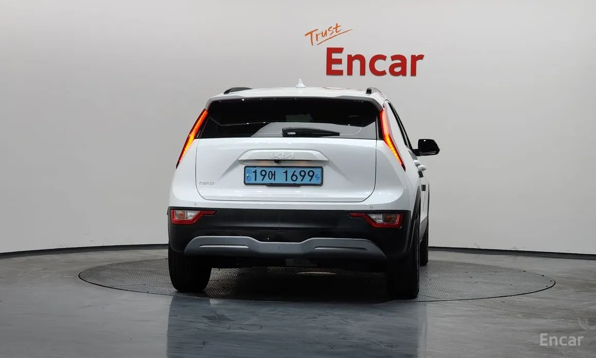 Фото 4 - Kia Niro