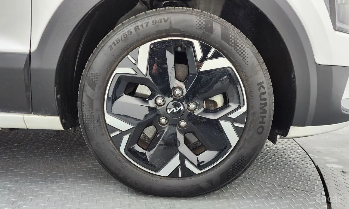 Фото 5 - Kia Niro