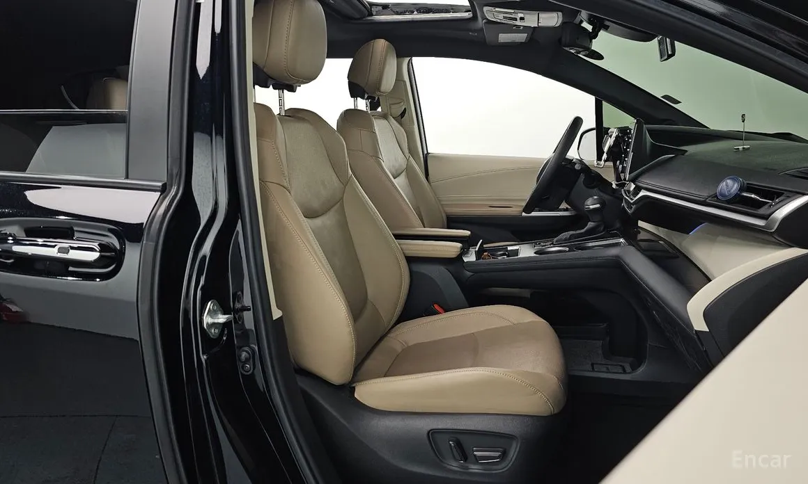 Photo 10 - Toyota Sienna