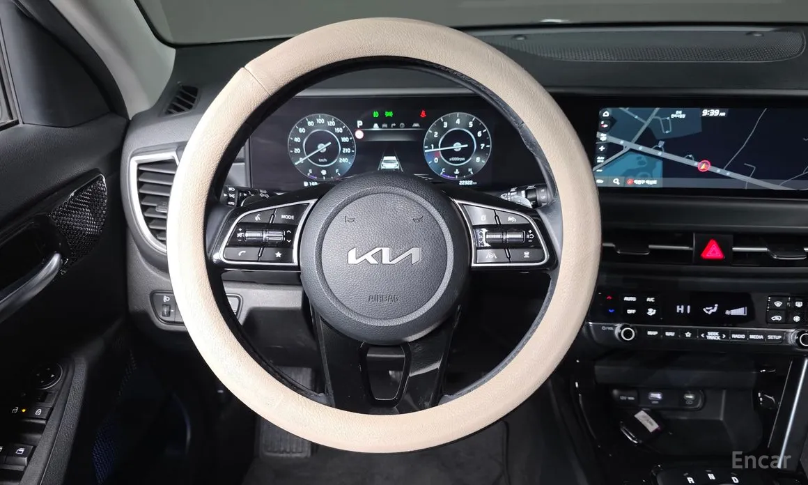 Фото 14 - Kia Seltos