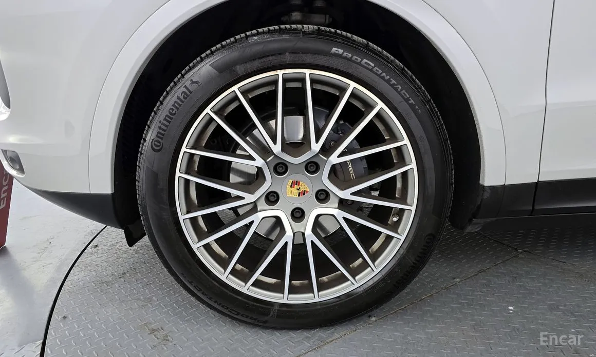 Porsche Cayenne 2019 3.0 PLATINUM EDITION