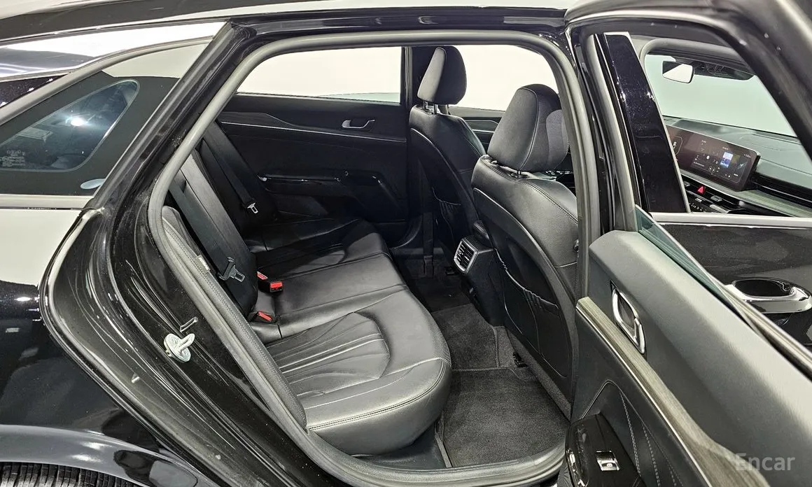 Фото 12 - Kia K5