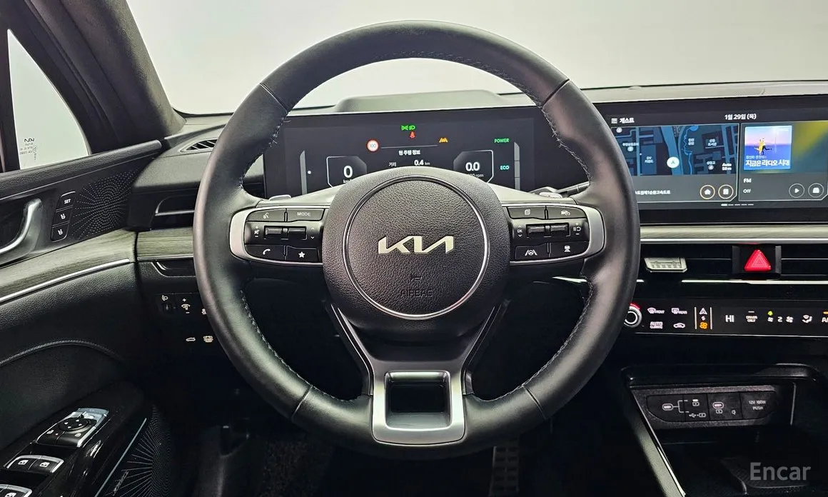 Фото 13 - Kia K5