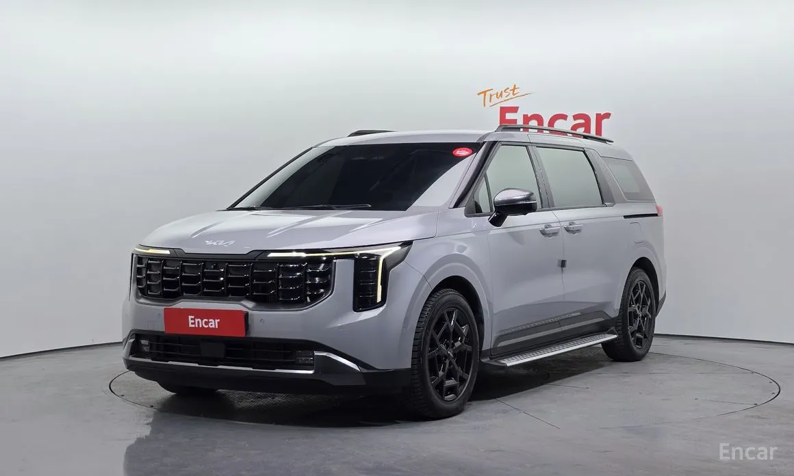 Фото 1 - Kia Carnival