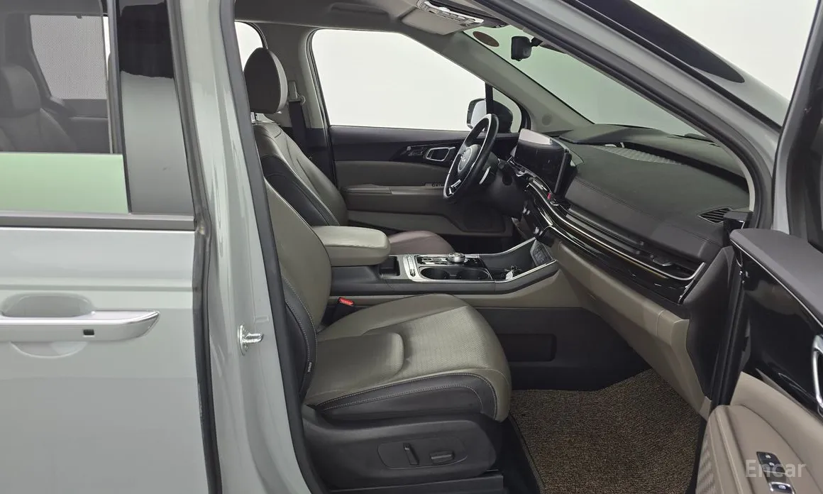 Фото 11 - Kia Carnival