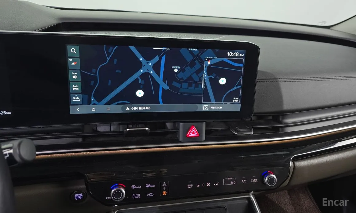 Фото 14 - Kia Carnival