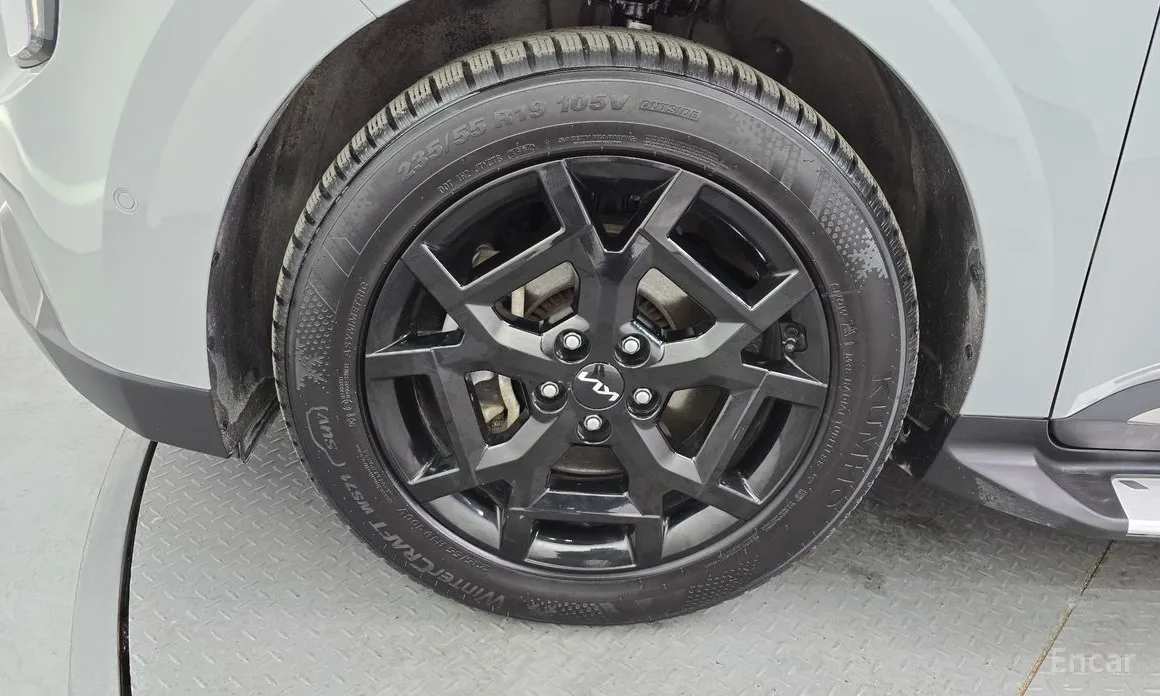 Фото 5 - Kia Carnival