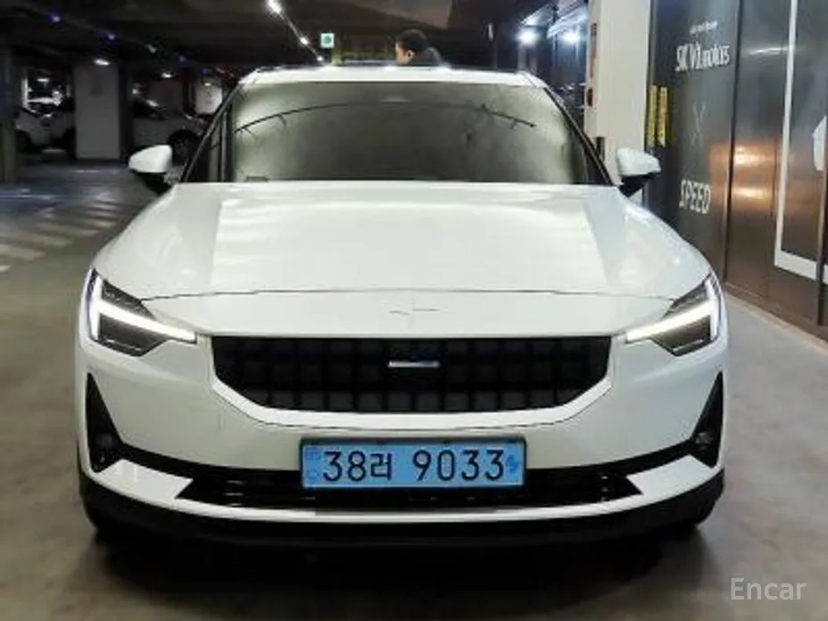 Фото 2 - Polestar 2