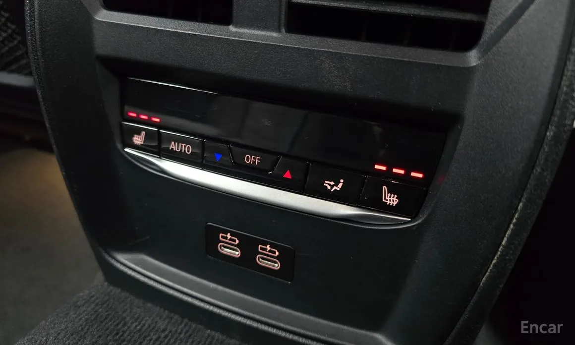 Фото 19 - BMW i4