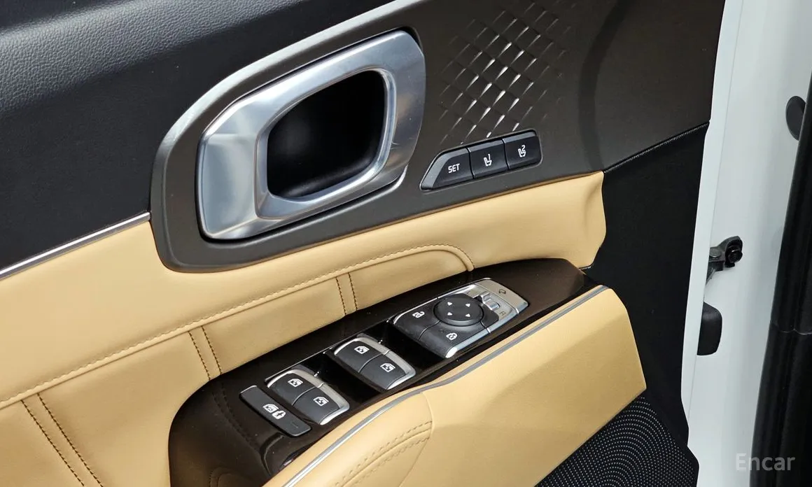 Фото 17 - Kia Sorento