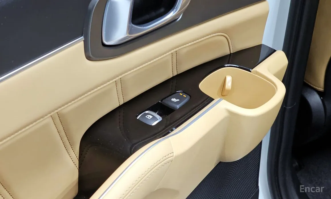 Фото 18 - Kia Sorento