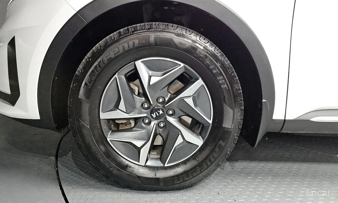 Фото 5 - Kia Sorento