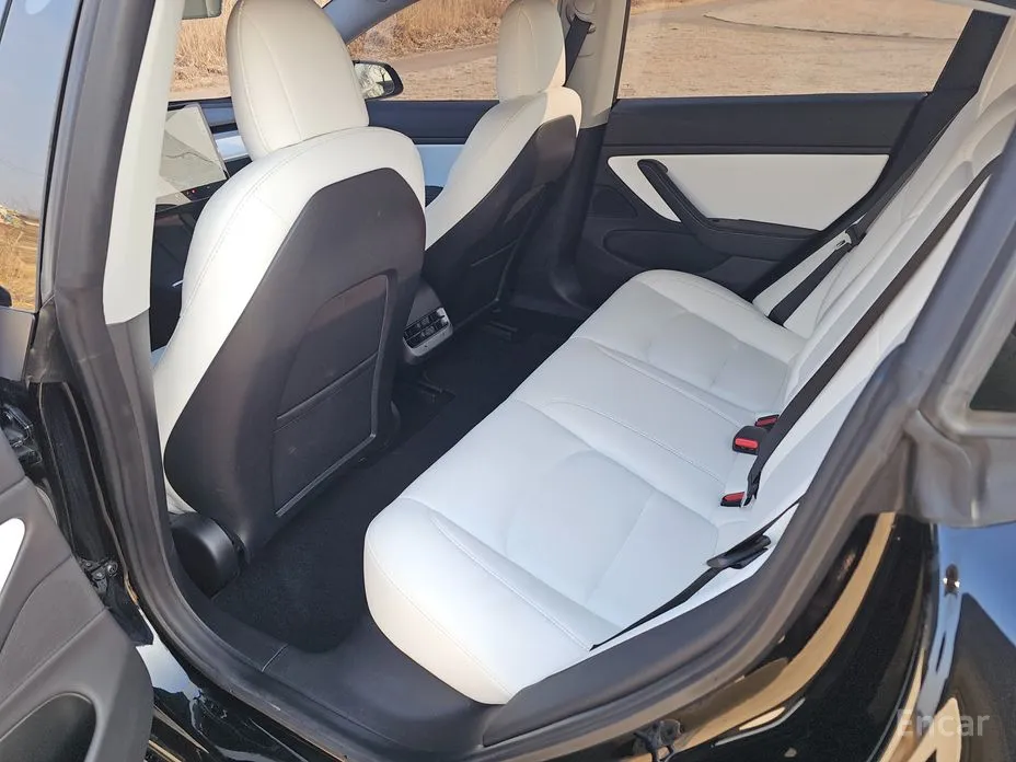 Фото 11 - Tesla Model 3