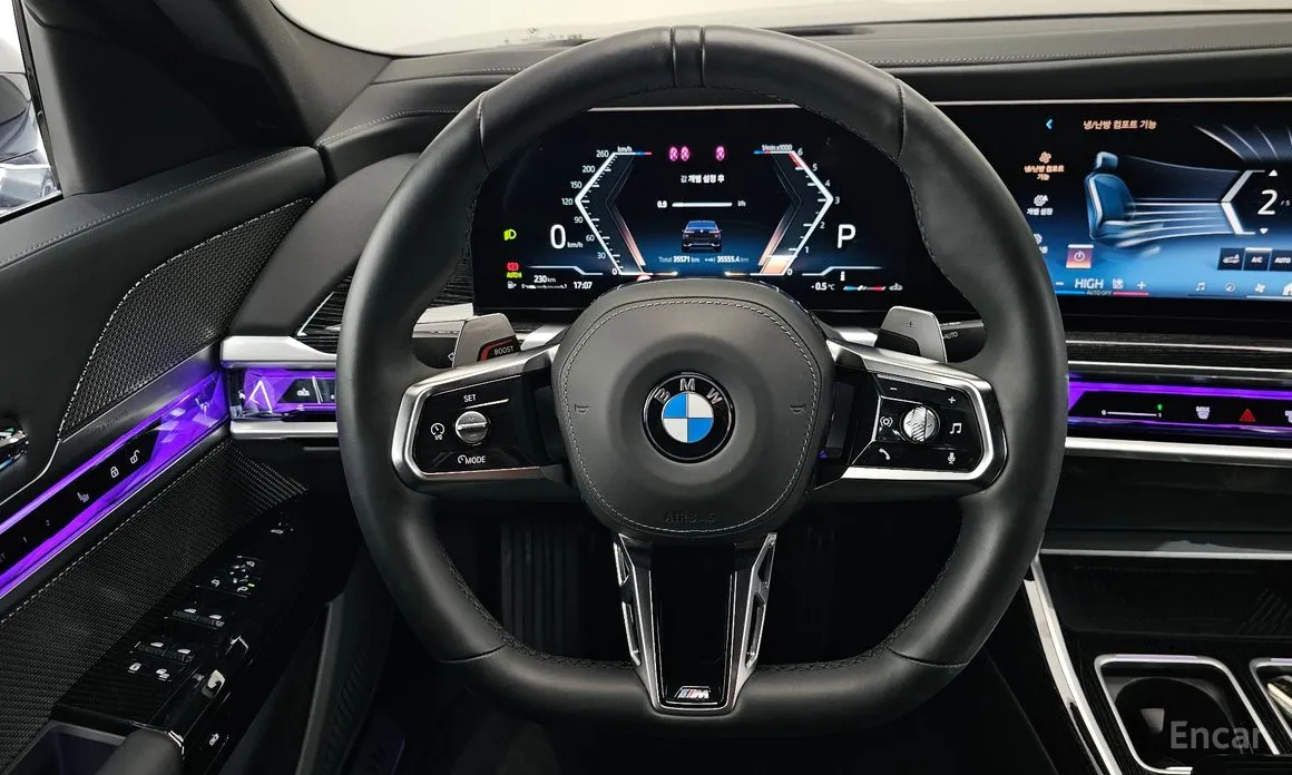 Фото 13 - BMW 7 Series