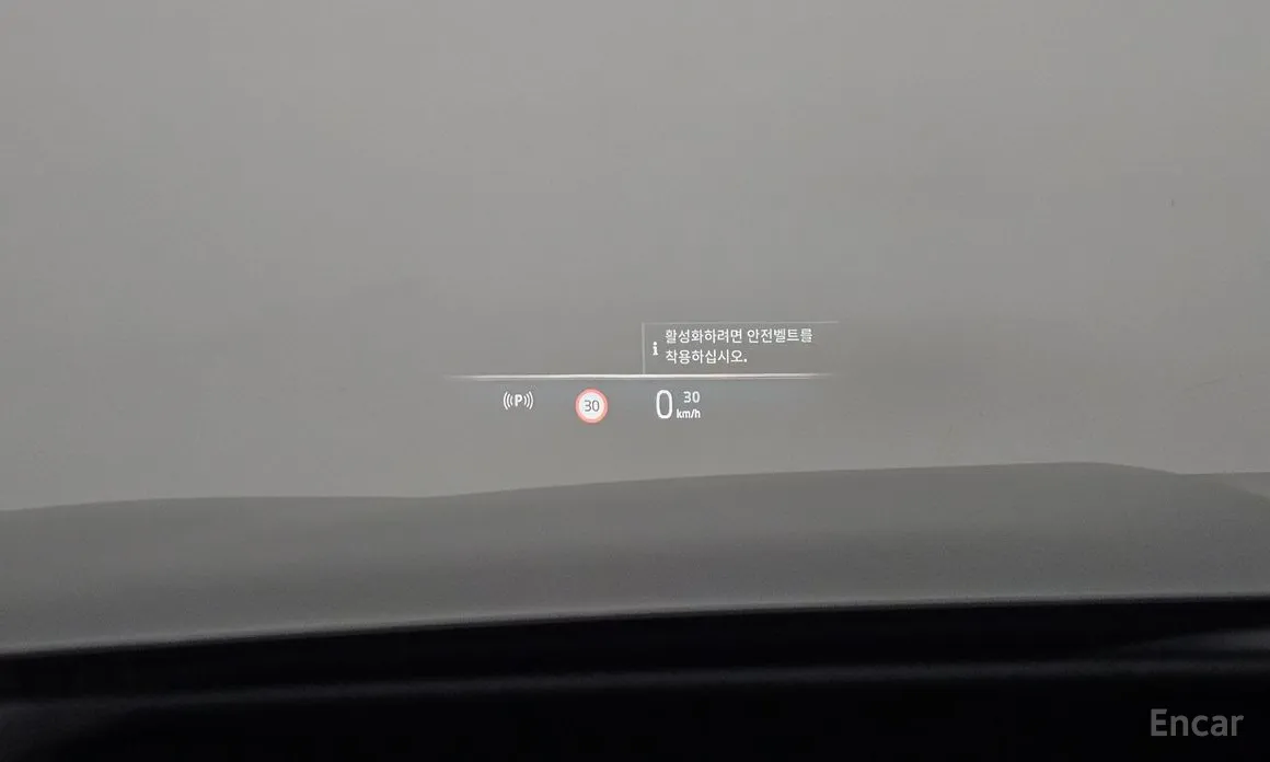 Фото 17 - BMW 7 Series