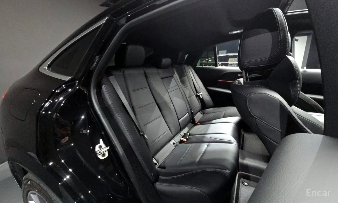 Фото 12 - Mercedes-Benz GLE-Class