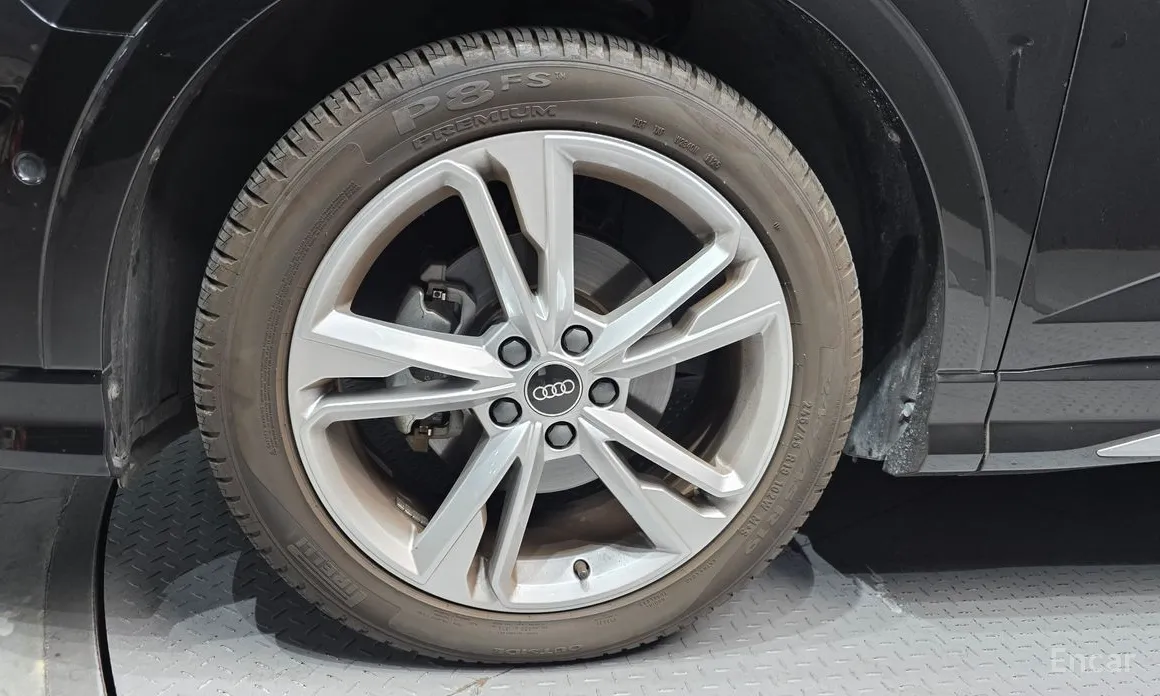 Фото 5 - Audi Q3