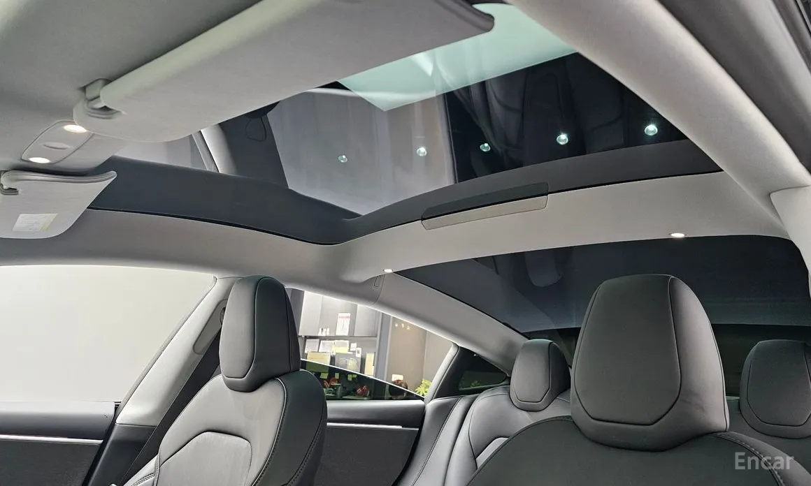 Фото 19 - Tesla Model 3