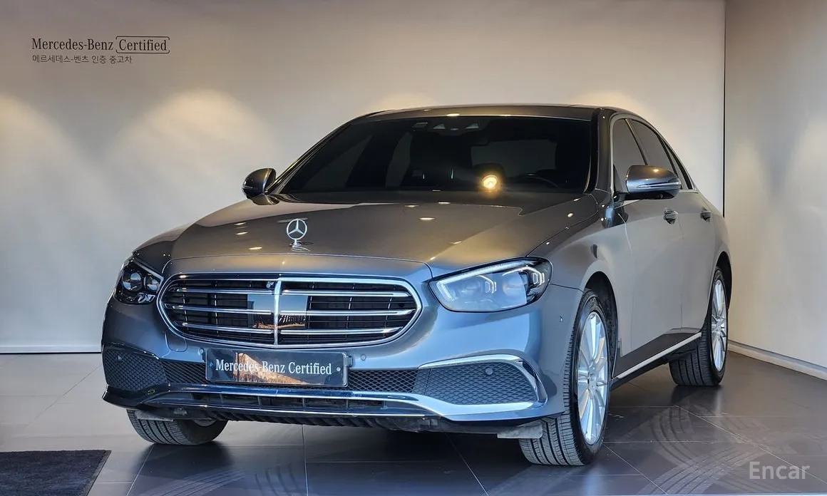 Фото 1 - Mercedes-Benz E-Class