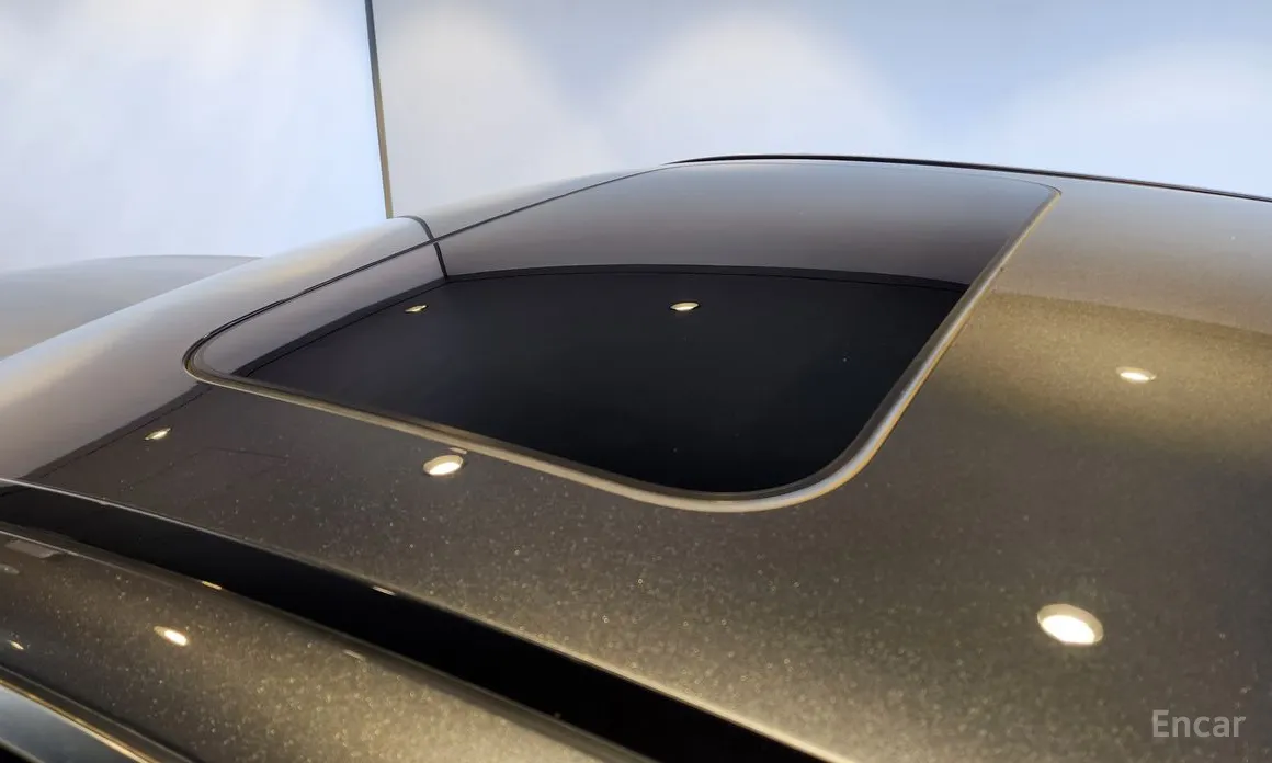 Фото 12 - Mercedes-Benz E-Class