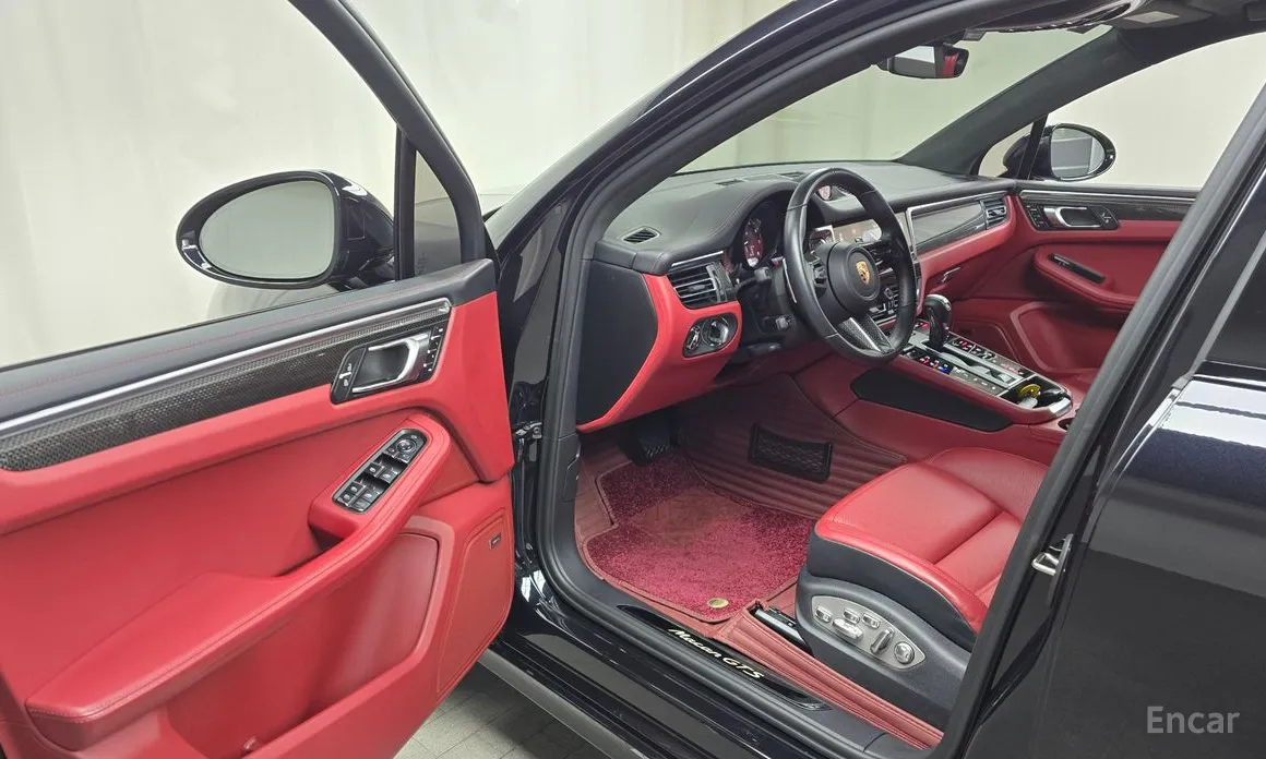 Фото 10 - Porsche Macan