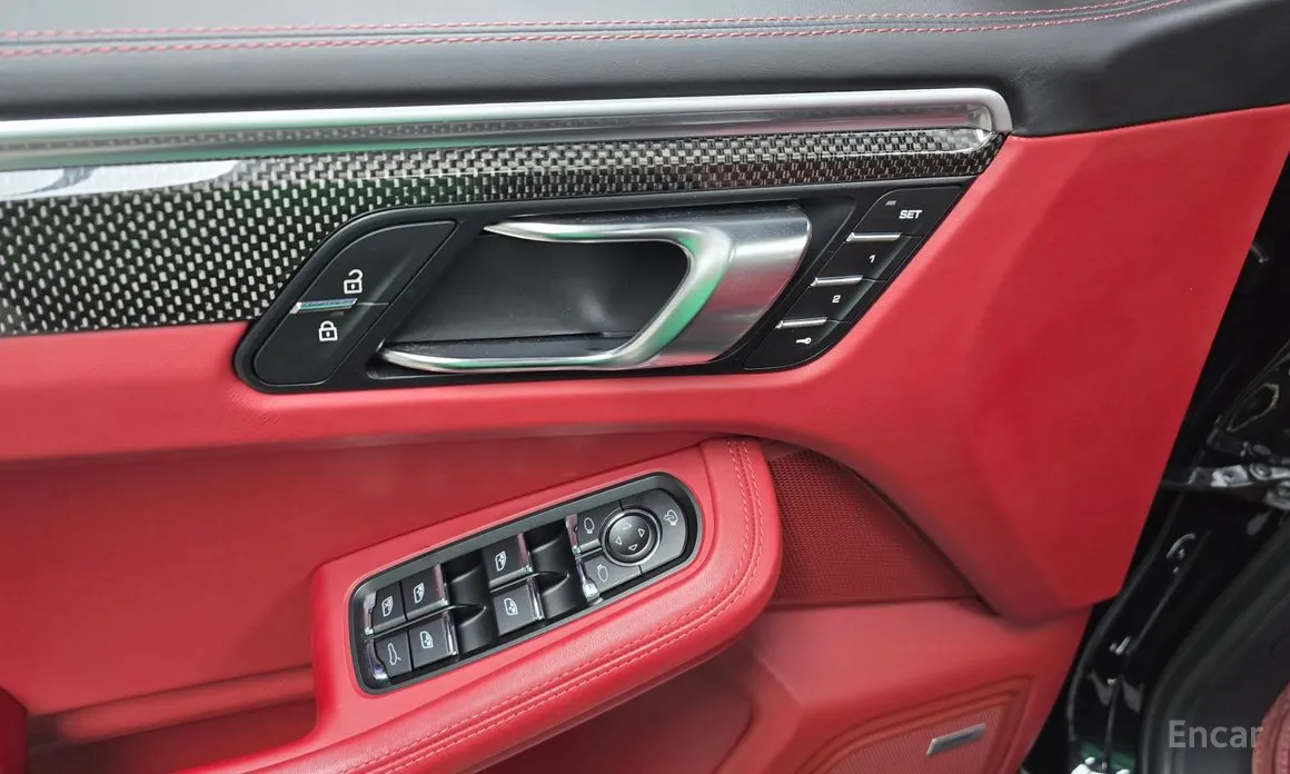 Фото 16 - Porsche Macan