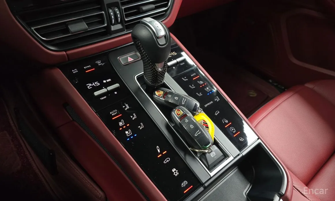 Фото 9 - Porsche Macan