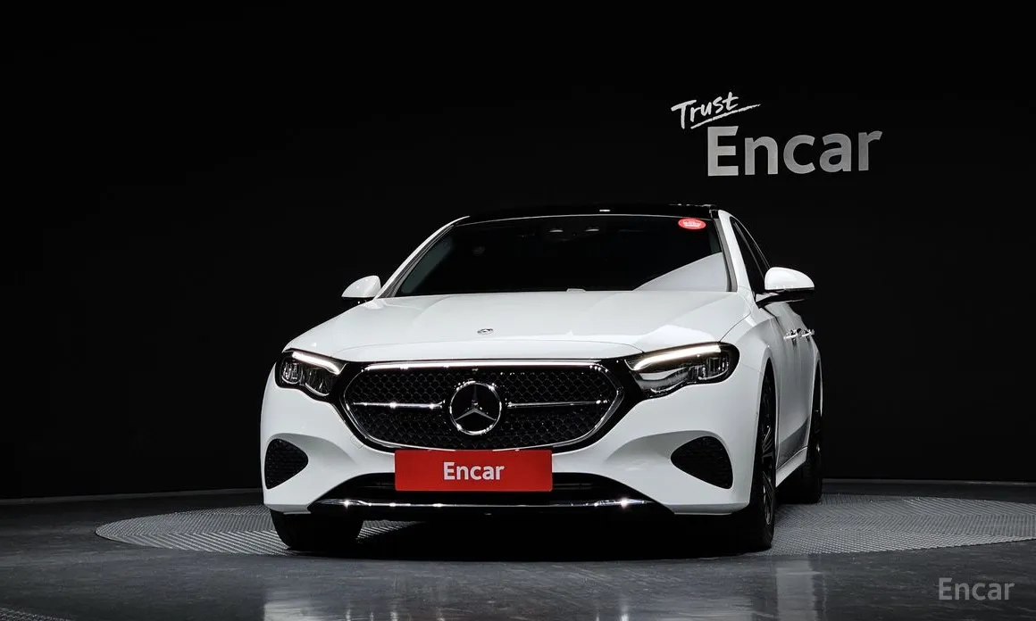 Фото 3 - Mercedes-Benz E-Class